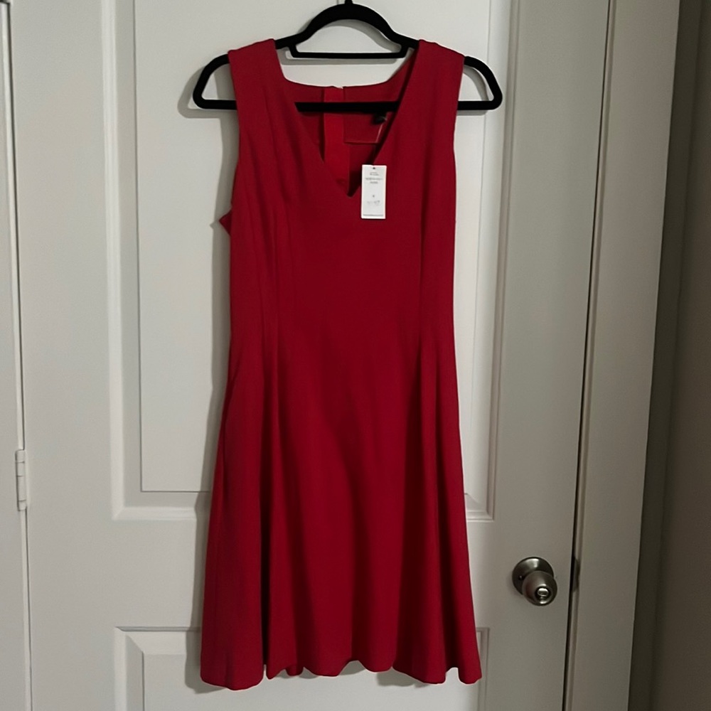 Red Banana Republic dress in size 8.